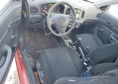 2008 Hyundai Accent Gs z USA, uszkodzony, nr VIN KMHCM36C78U096262